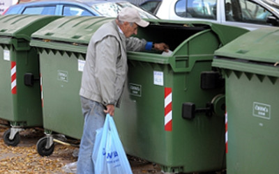 Hrvatska u govnima: Jesu li ljudi ikada u povijesti Hrvatske umjesto po poljima kopali po kontejnerijma?